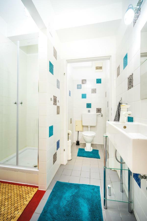 10 Min. Downtown - 2 Bedrooms - Parking فيينا المظهر الخارجي الصورة